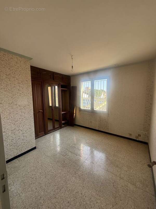 Appartement 78 m² à Marignane  - photo 5