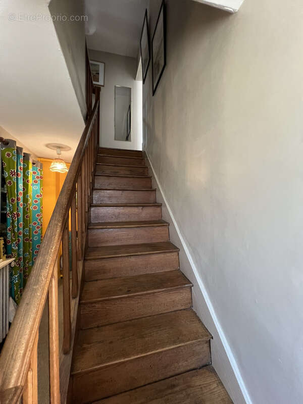 Maison à SAINT-SATUR