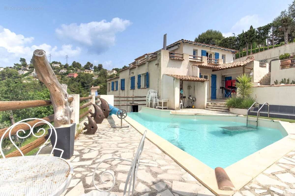 Maison à SAINT-MARTIN-DU-VAR