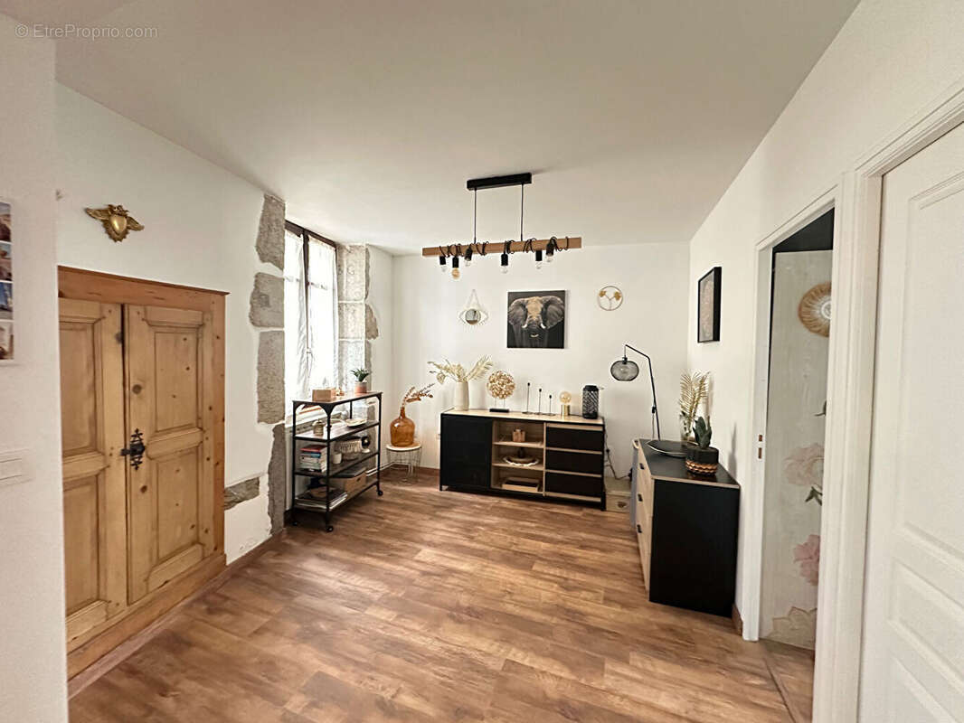 Maison à CORNAS