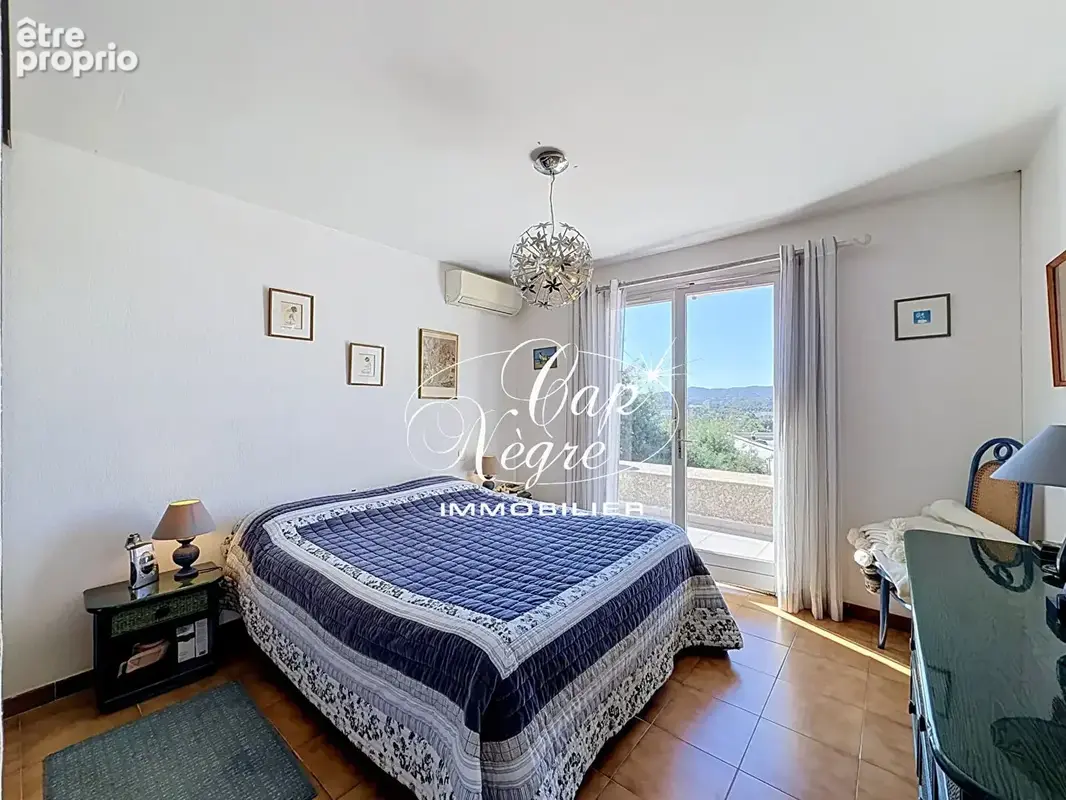 Maison Le Lavandou 4 pièce(s) 158 m2 - photo 10