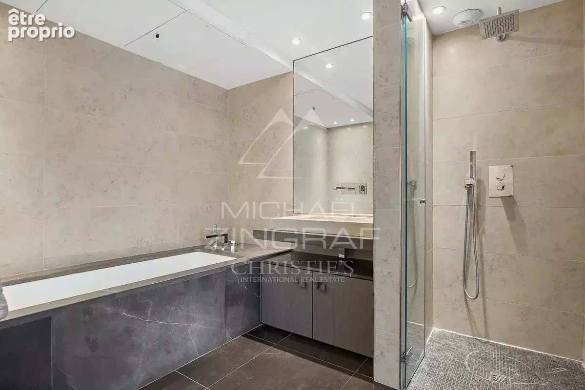 Cannes Palm Beach — Exceptionnel triplex de 462m2 en front de mer avec terrasses et jardin - photo 12