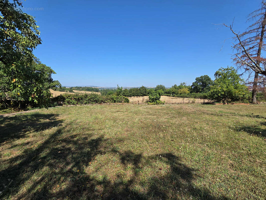Maison à SAINT-REVERIEN