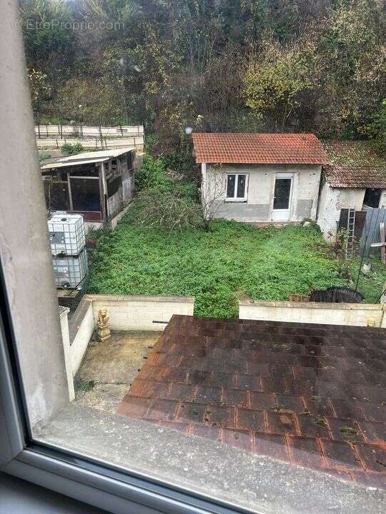 Maison à MONTREUIL-AUX-LIONS