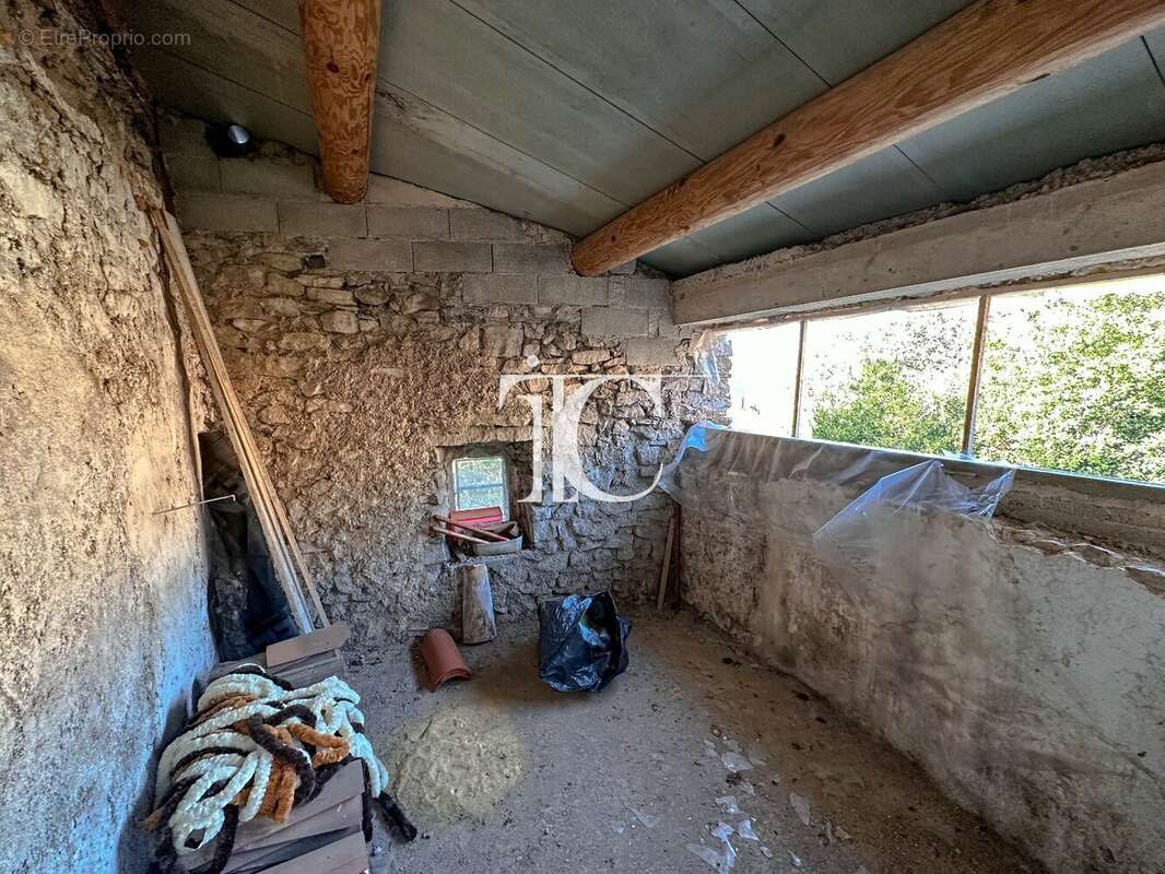 Maison à COURRY