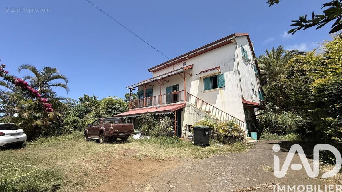 Photo 1 - Maison à SAINT-JOSEPH