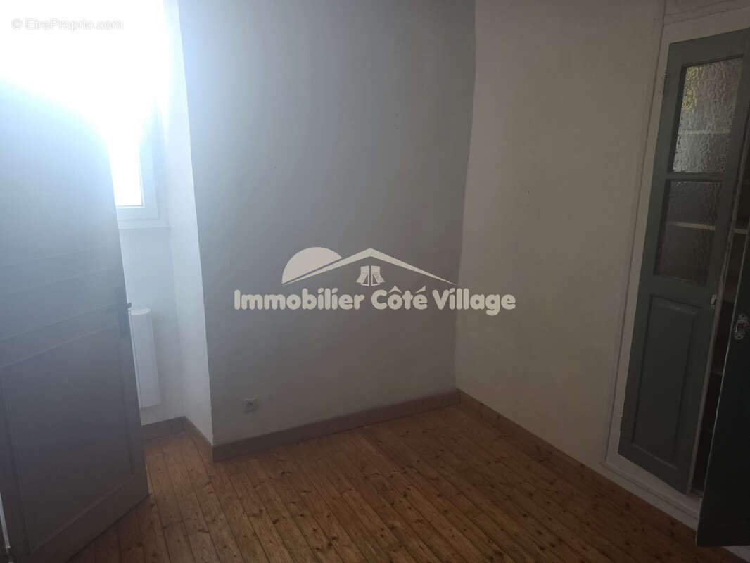 Appartement à TOUET-DE-L'ESCARENE