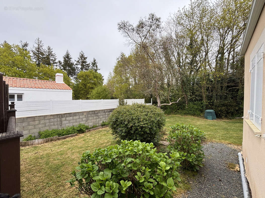 Maison à LE GIROUARD