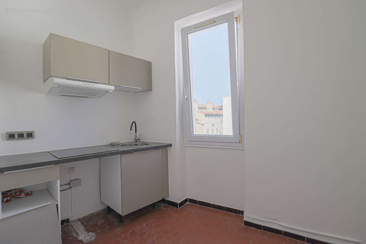 Appartement à MARSEILLE-6E