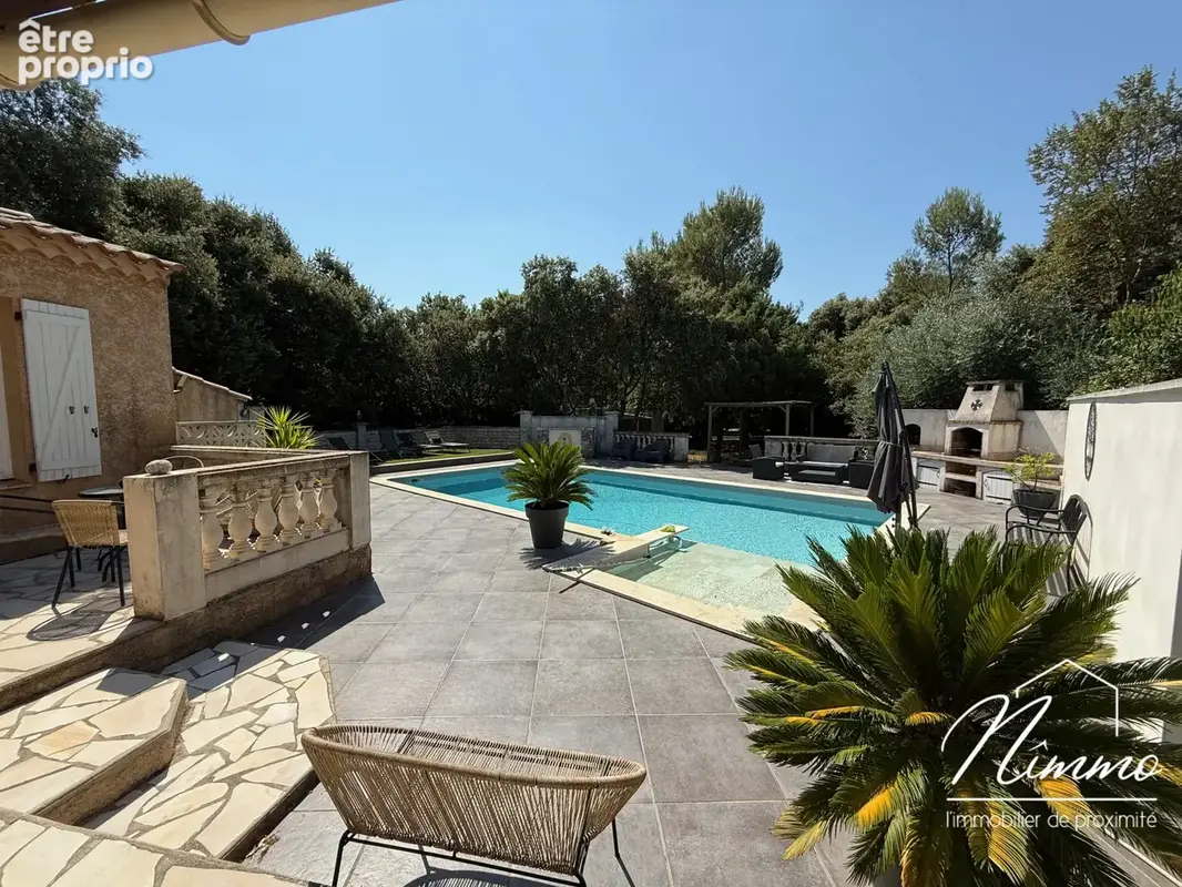 Nîmes carreau de lanes - villa  avec piscine garage et terrain arbore en exclusivite - photo 11