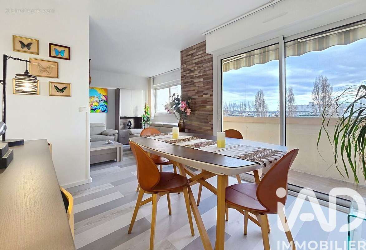 Photo 2 - Appartement à LE BOUSCAT