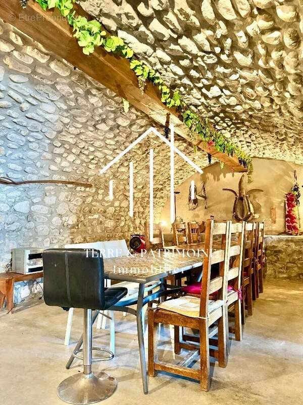 Maison à VALLON-PONT-D'ARC