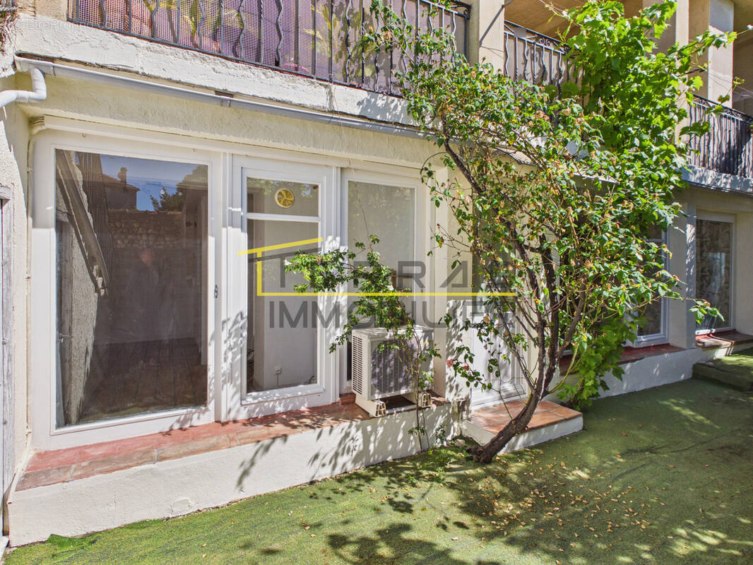 Appartement à VALREAS