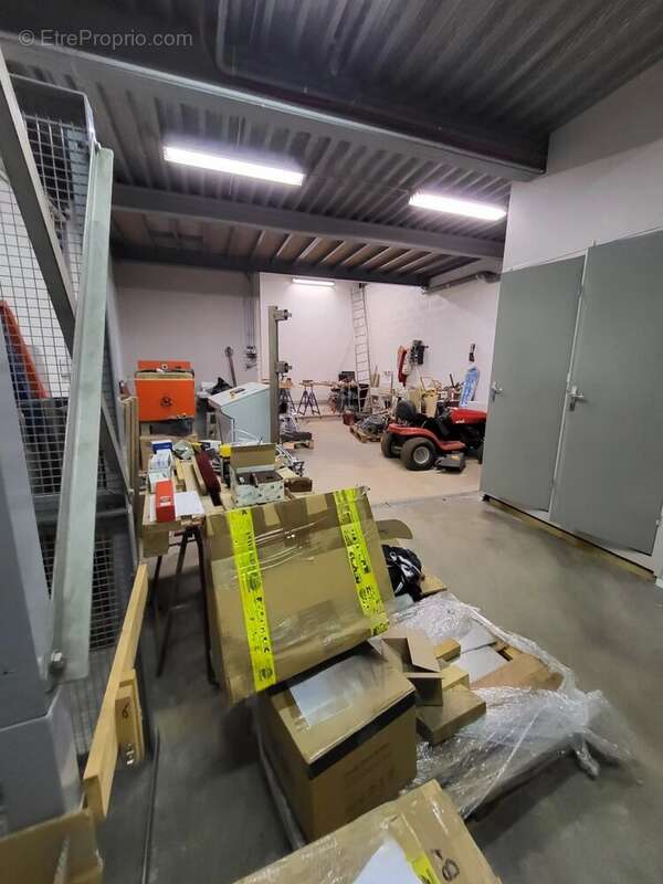 Commerce à SASSENAGE