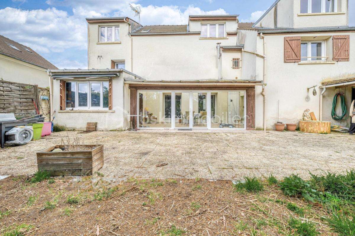 Maison à NANTEUIL-LES-MEAUX