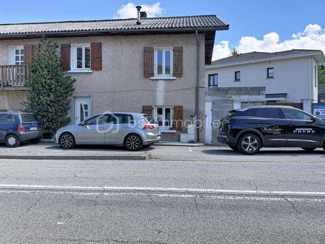 Appartement à BRIE-ET-ANGONNES