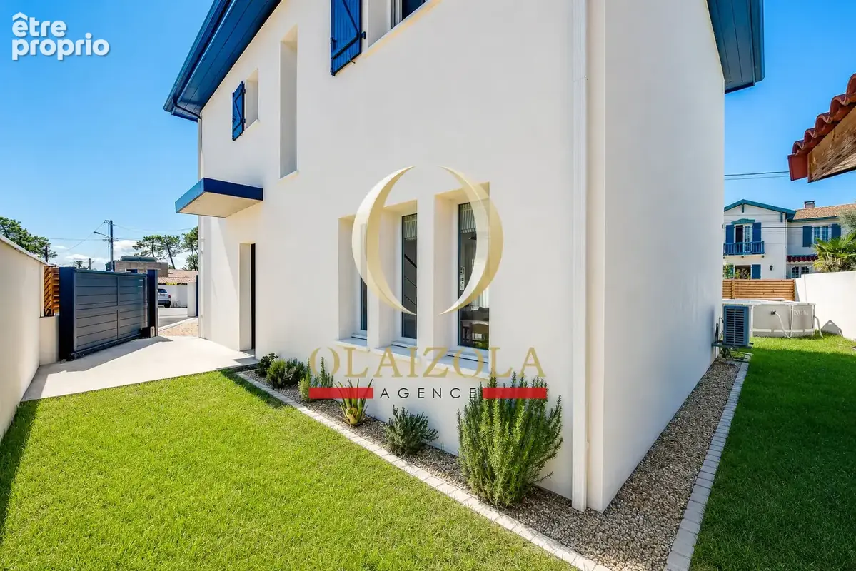 ANGLET / PIGNADA - Élégante maison contemporaine avec jardin - photo 11