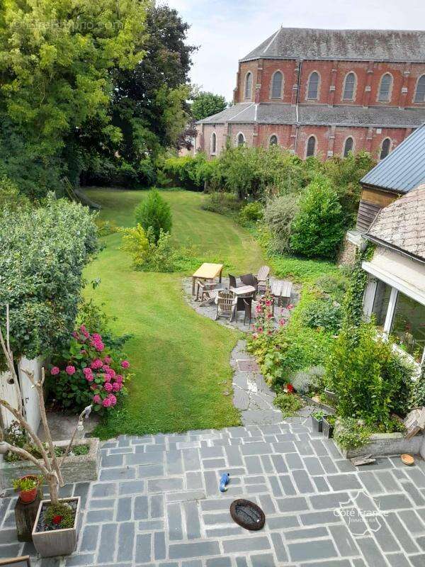 Plus de 300m2 habitables ! - photo 4
