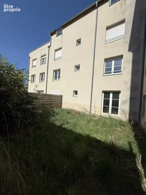 Ancienne étude notariale de 153m2   Bureaux avec fort potentiel au cœur de Faulquemont - photo 2