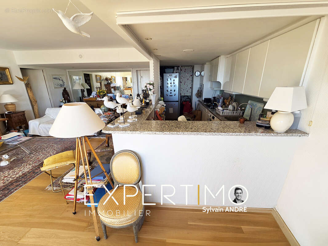 Appartement à MARSEILLE-8E