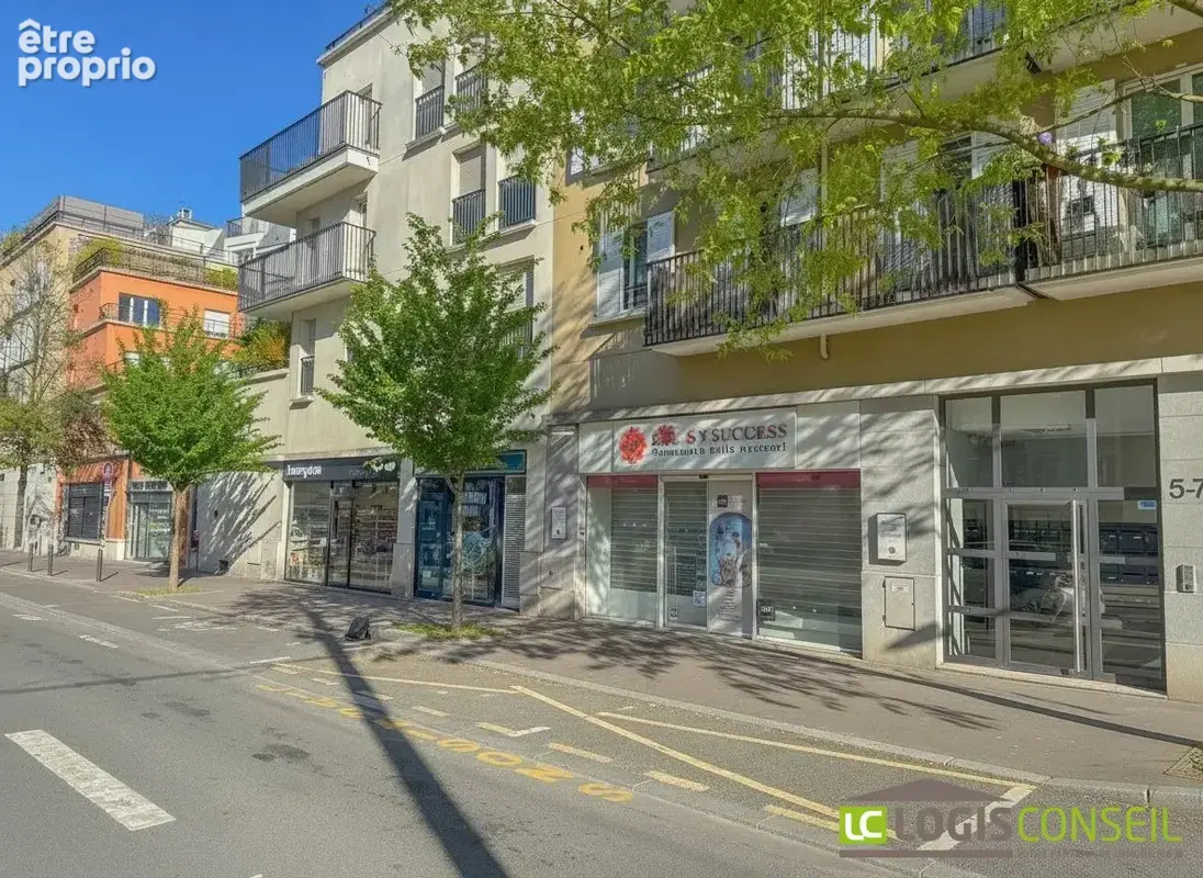 Commerce 171 m² à vendre à Chatillon (92320) - photo 4