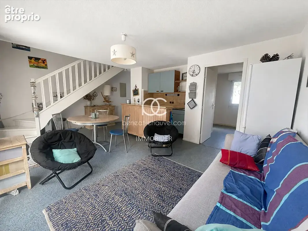 ARZON - Appartement T4 proche plage avec piscine et parking ! - photo 2
