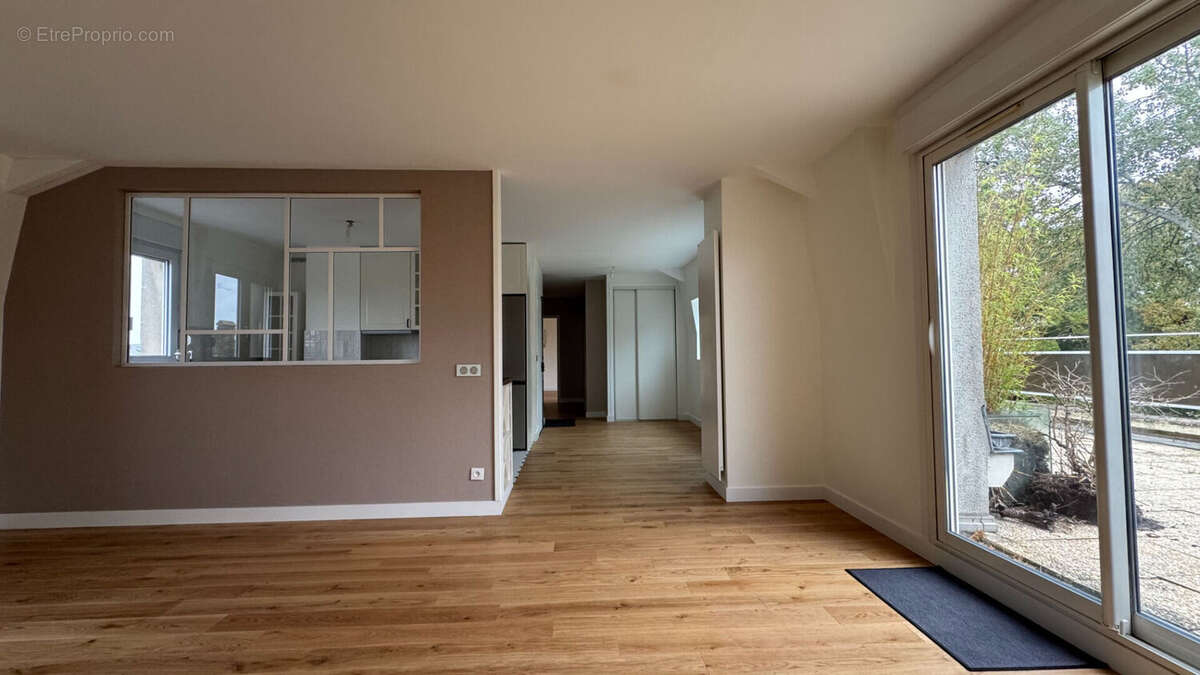 Appartement à LIVRY-GARGAN