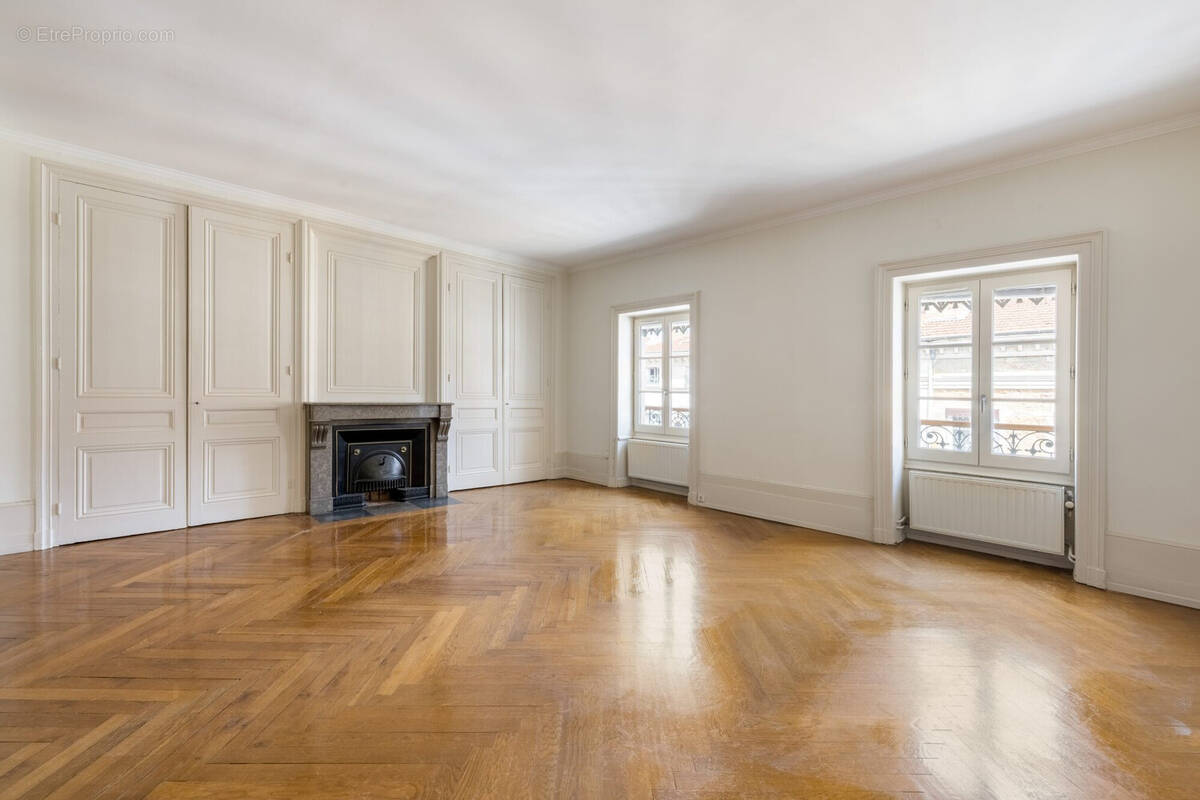 Appartement à LYON-6E