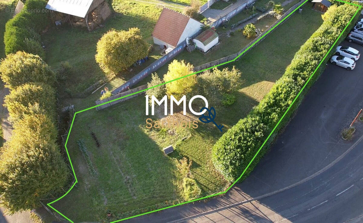 Terrain à VERNEIL-LE-CHETIF