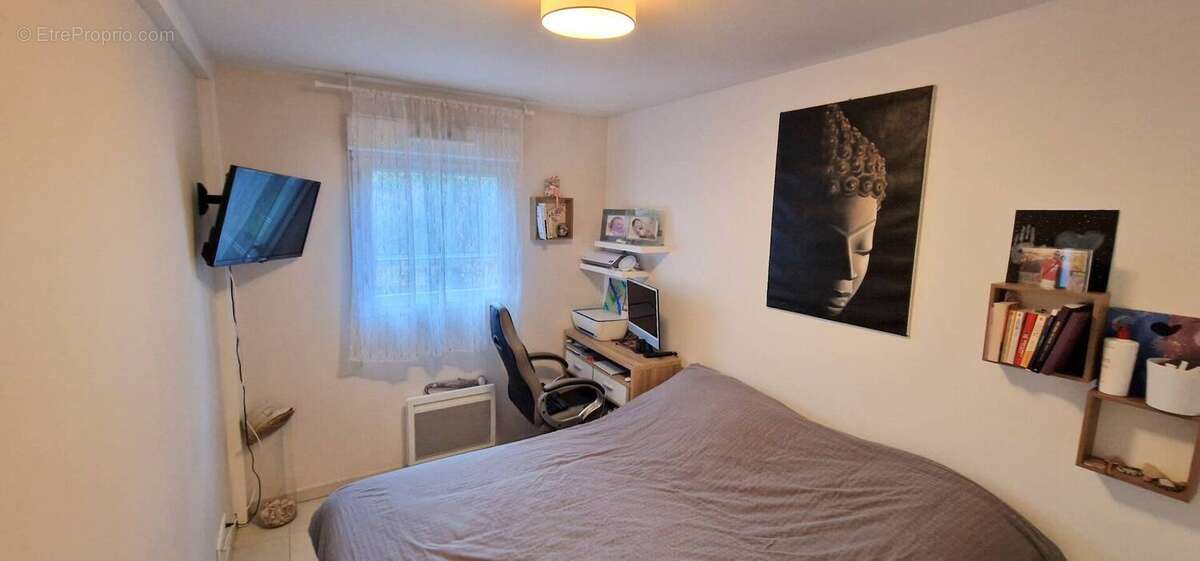 Appartement à ROQUEBRUNE-SUR-ARGENS