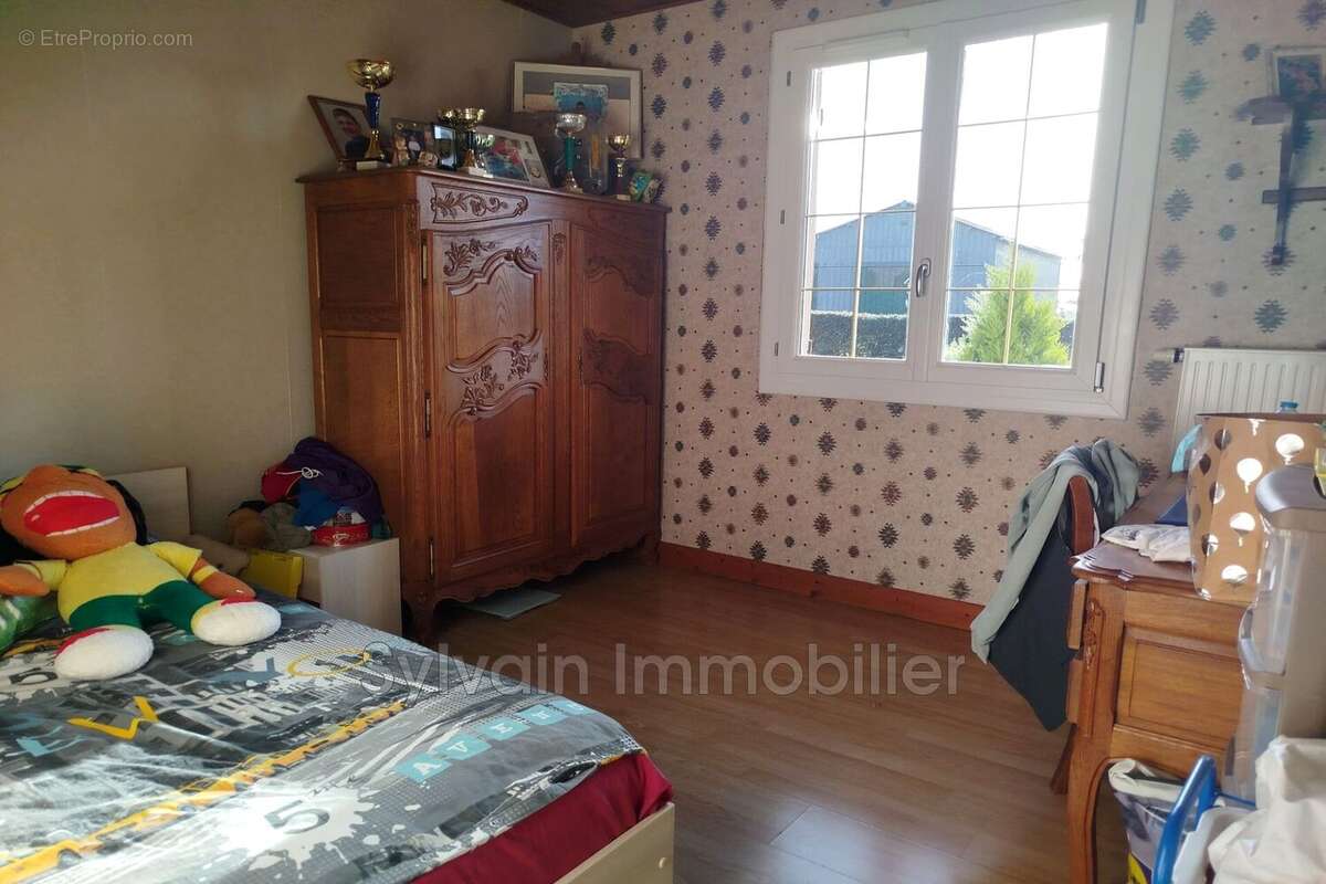 Maison à FORMERIE