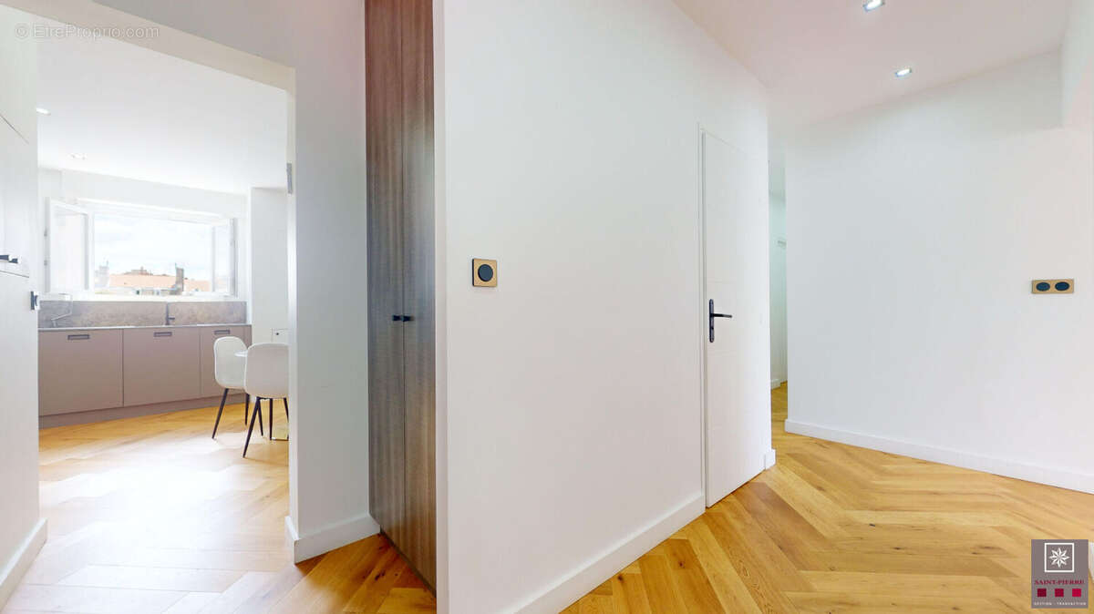 Appartement à LYON-6E
