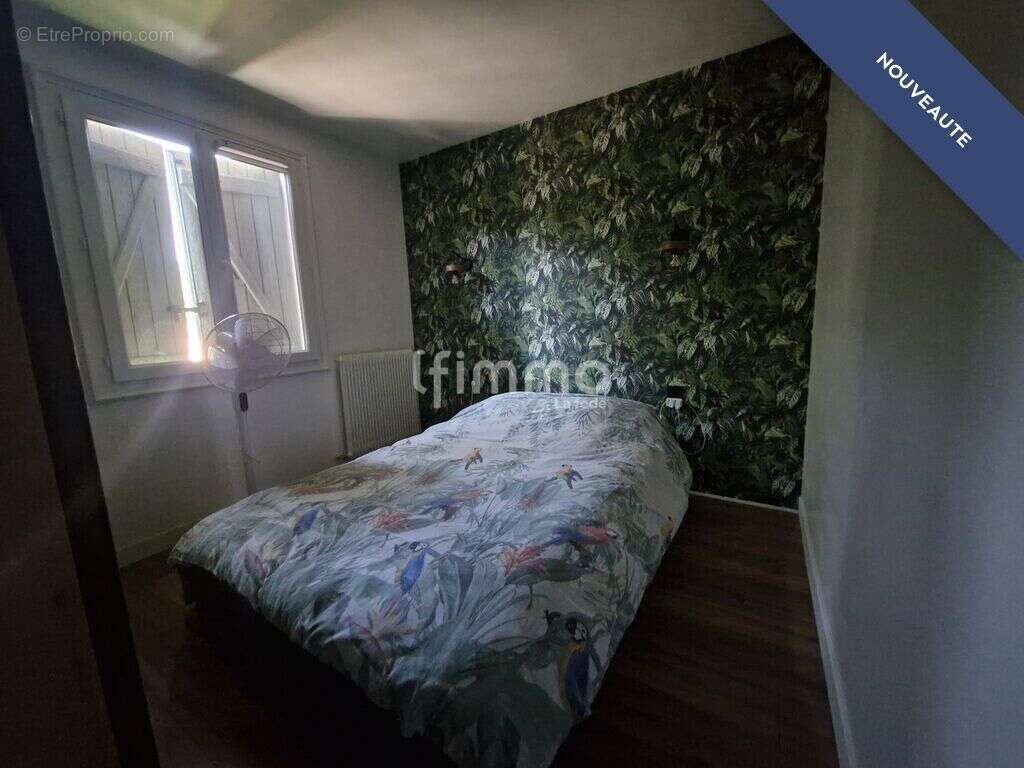 Maison familiale 98m² avec piscine et grands garages – Montazels - photo 9