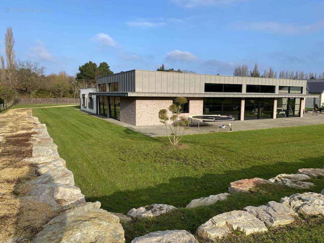 Maison à SABLE-SUR-SARTHE