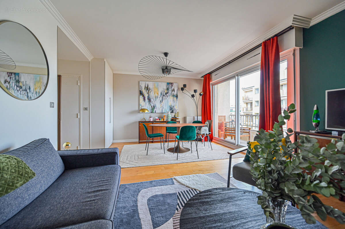 Appartement à SAINT-MAUR-DES-FOSSES