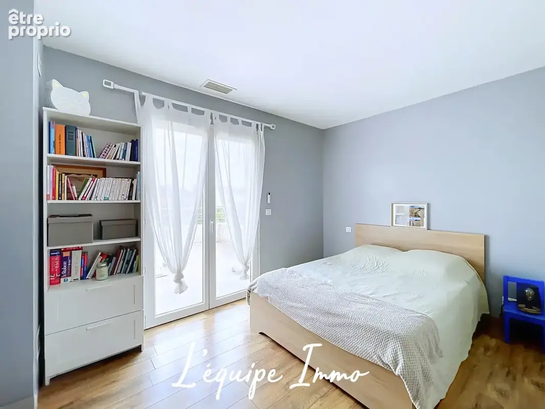 Maison T5 de 135m2 sur 536 m2 de terrain avec belles terrasses, garage et piscine - Plaisance du Touch - photo 15