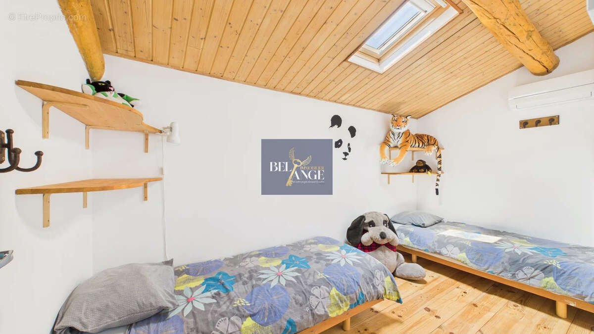 Maison à LARGENTIERE