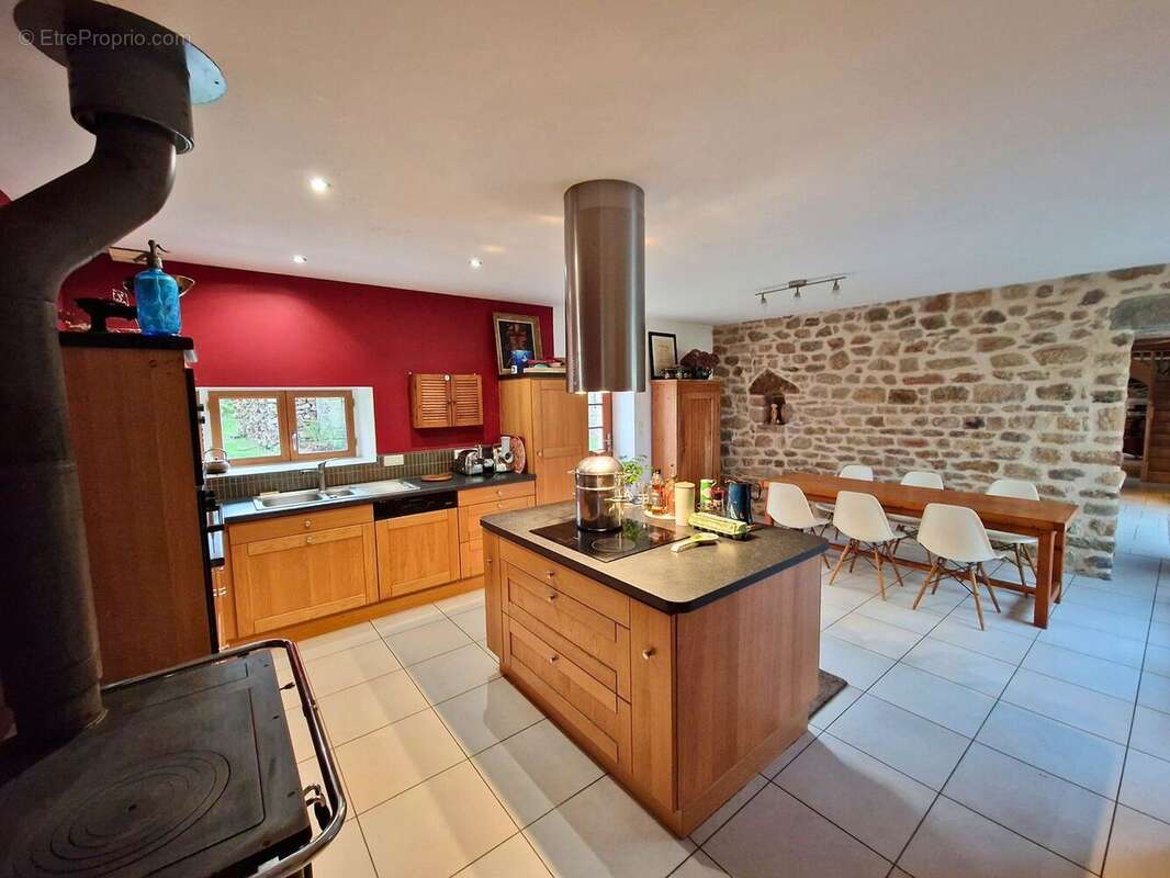 Maison à POULDERGAT