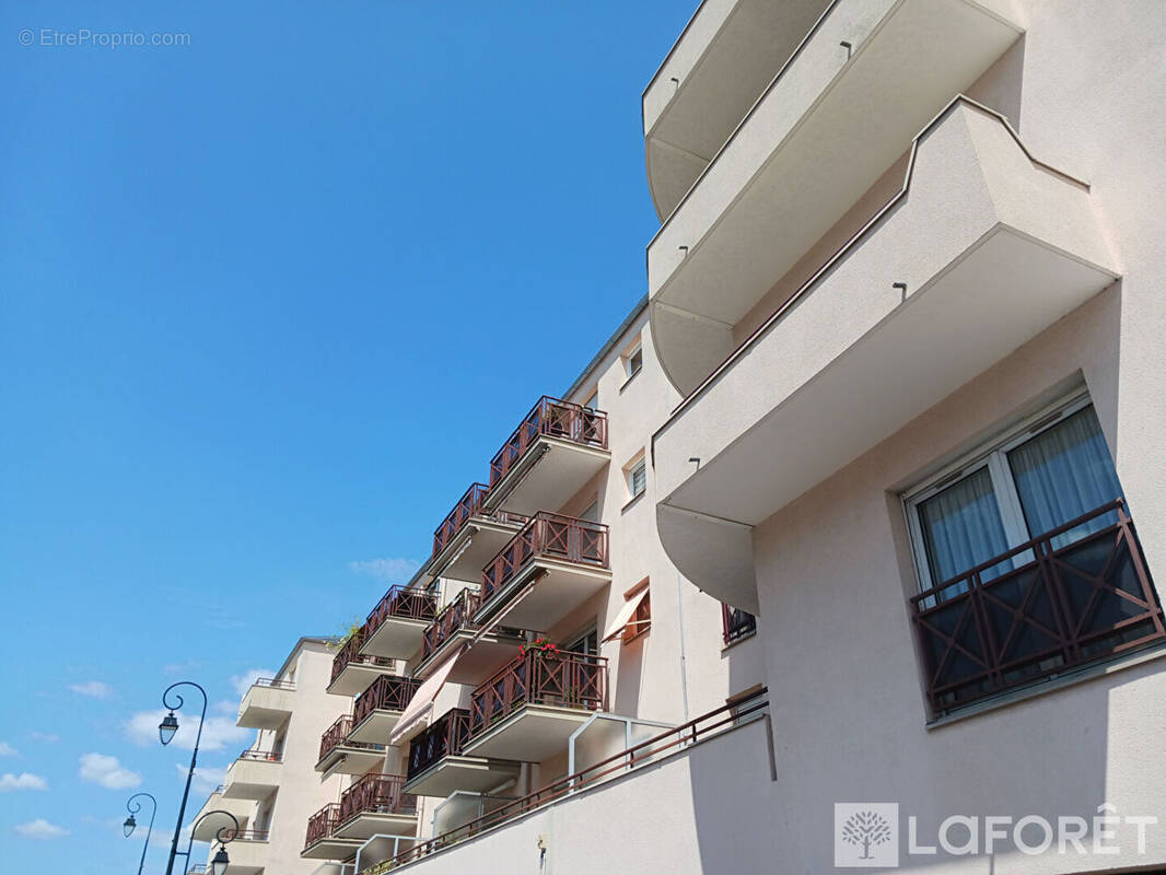 Appartement à LE PLESSIS-TREVISE