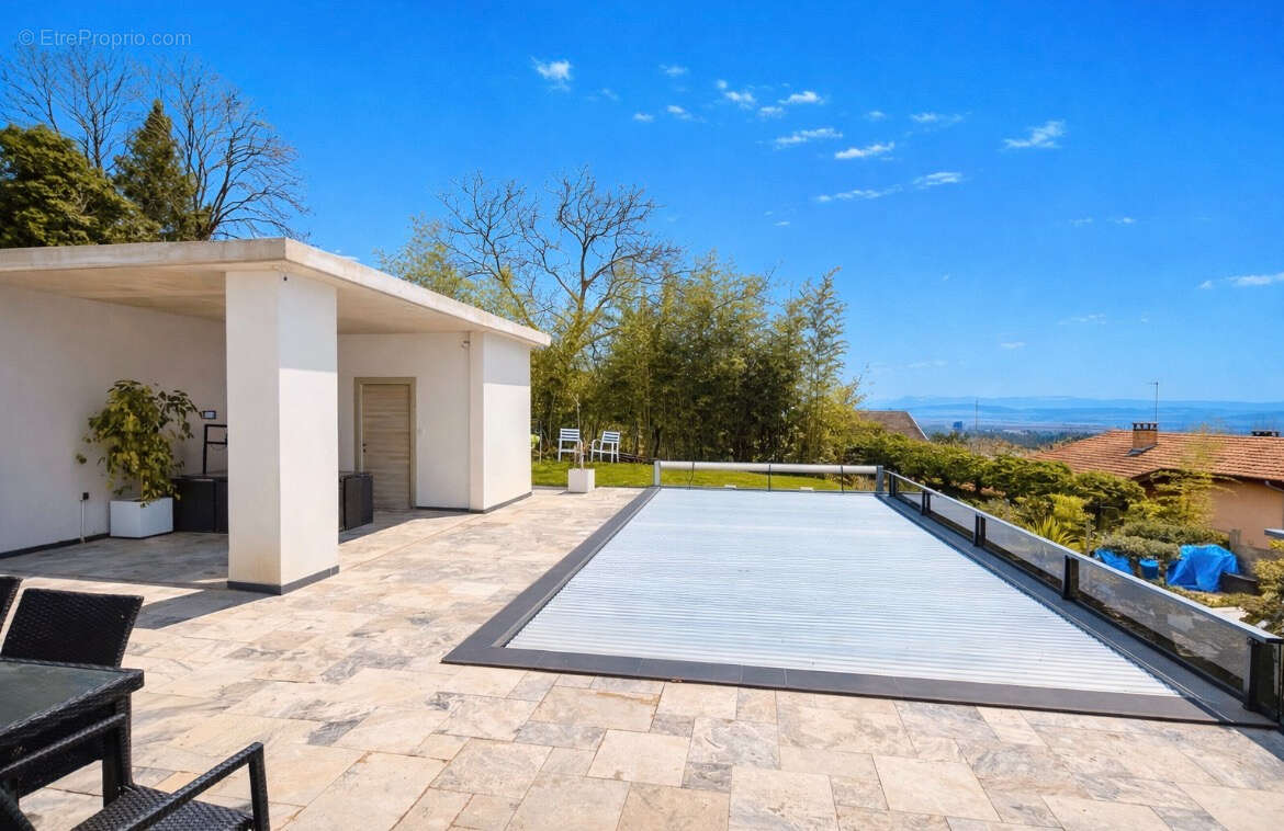 Maison d'exception 38260 La -Cote- Saint -André - photo 11
