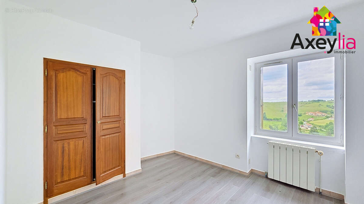 Appartement à SAINTE-COLOMBE-SUR-GAND
