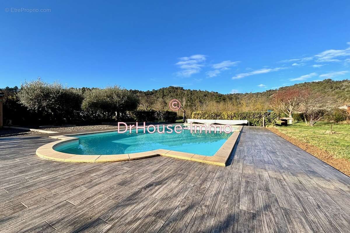 Maison à SAINT-HILAIRE