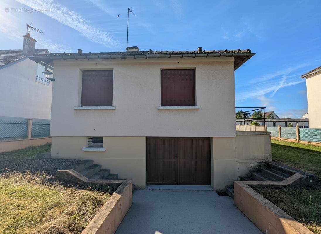 Maison à LA LOUPE