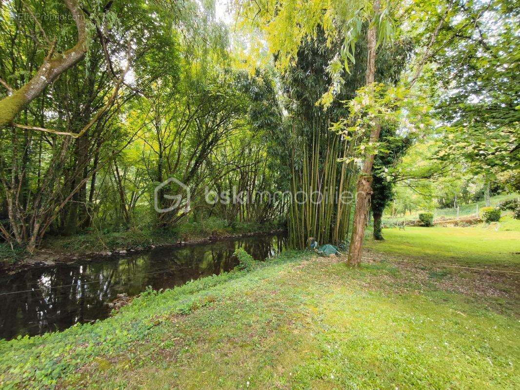 Propriété de 177 m2 avec piscine - photo 4