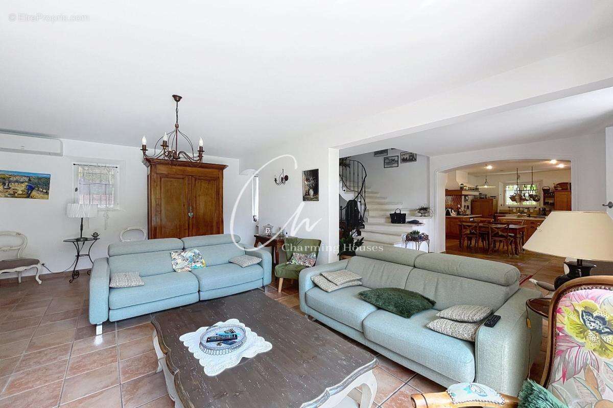 Maison à CABANNES