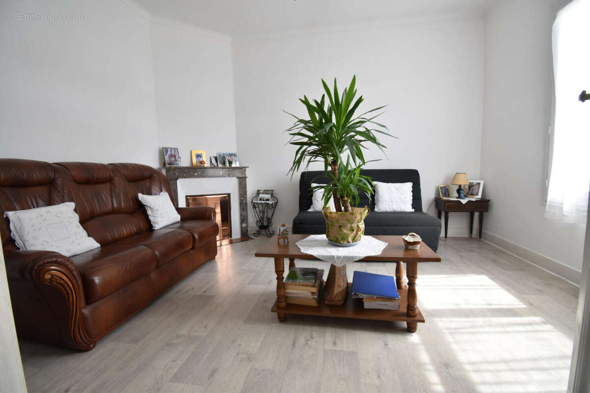 DSC_0031 - Maison à GOND-PONTOUVRE