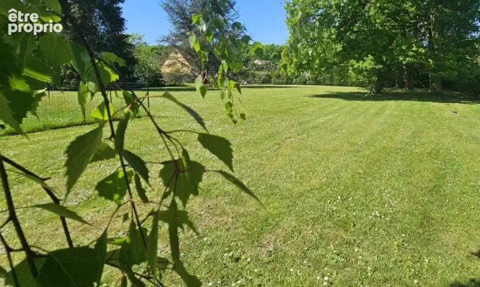 Terrain à MONTIGNY-LES-CORMEILLES