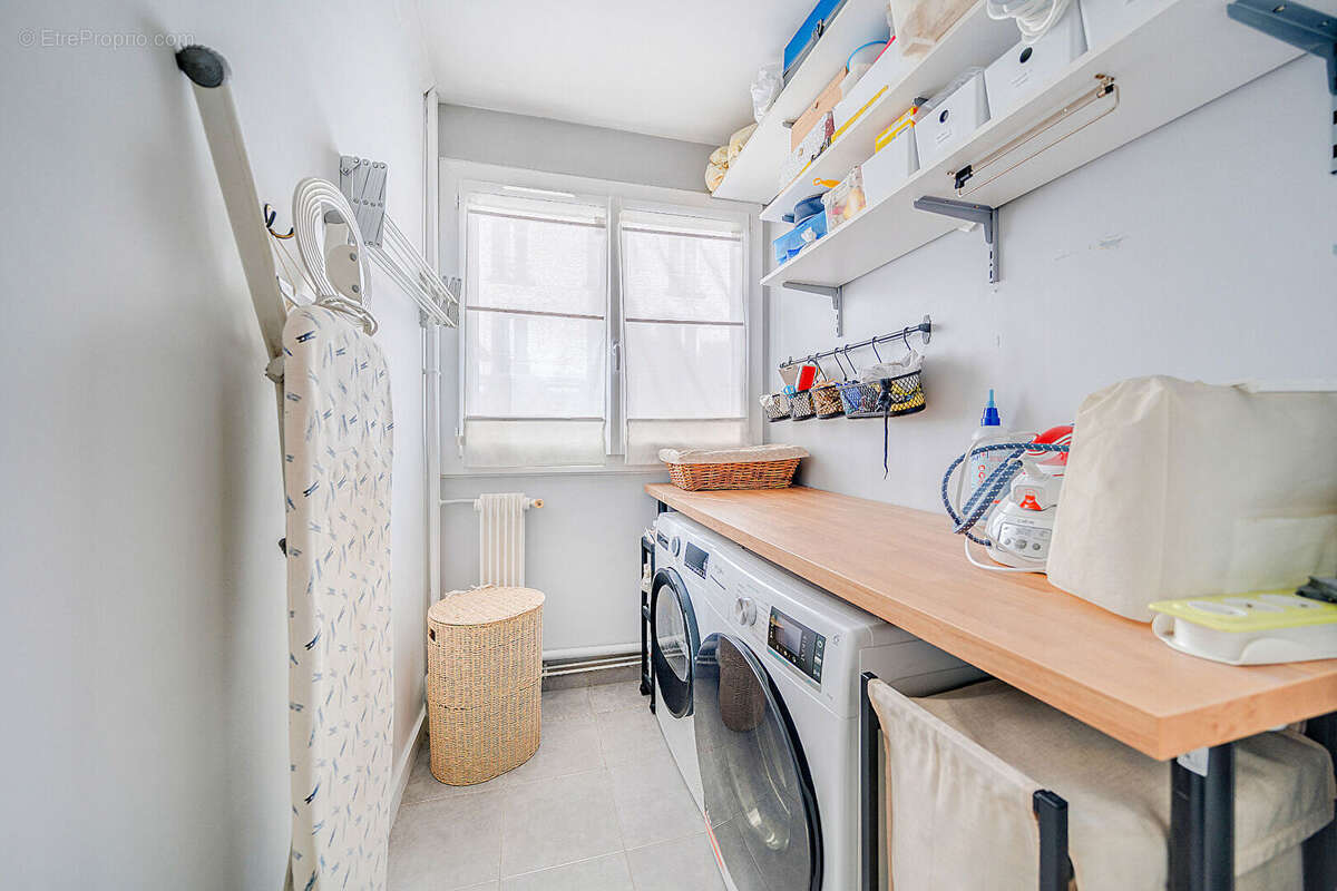 Appartement à PARIS-15E