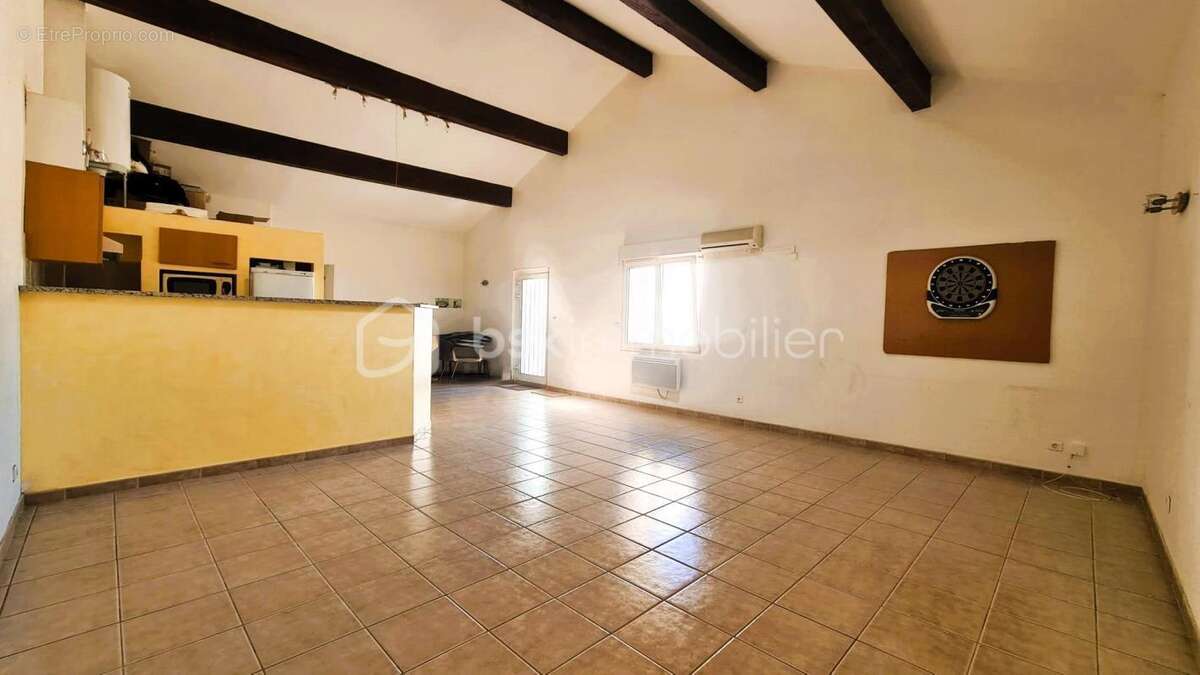 Hangard- Tennis- Club house- Cabanon- Terrain- Port la nouvelle - photo 12
