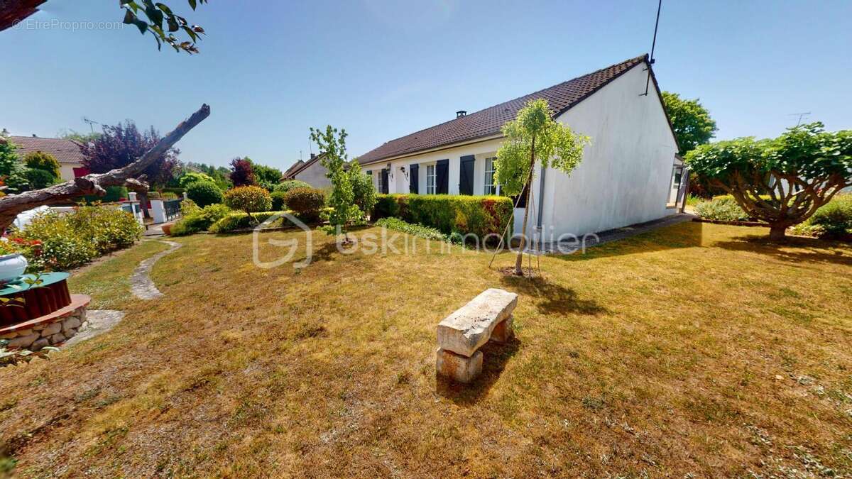 Maison plain-pied - 3 chambres - 100m² - photo 2